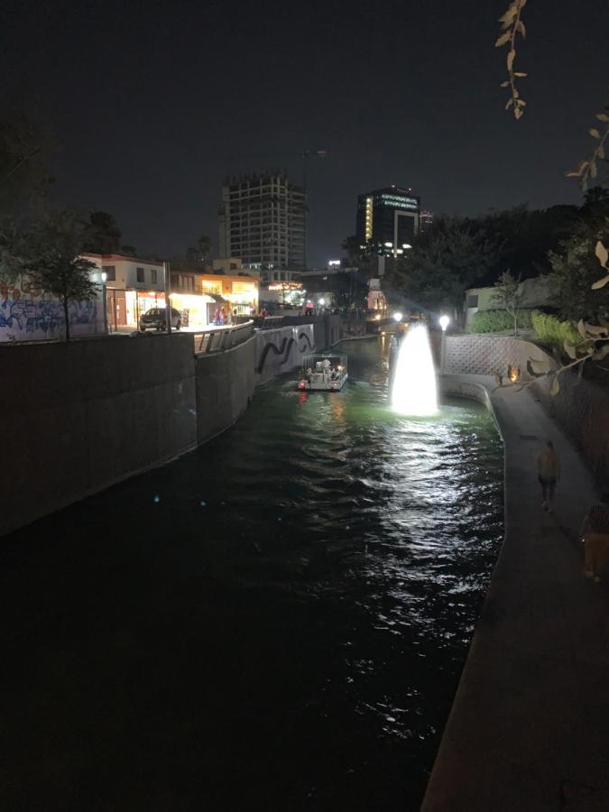 Departamento En Paseo Santa Lucía Con Terraza D2 * Monterrey