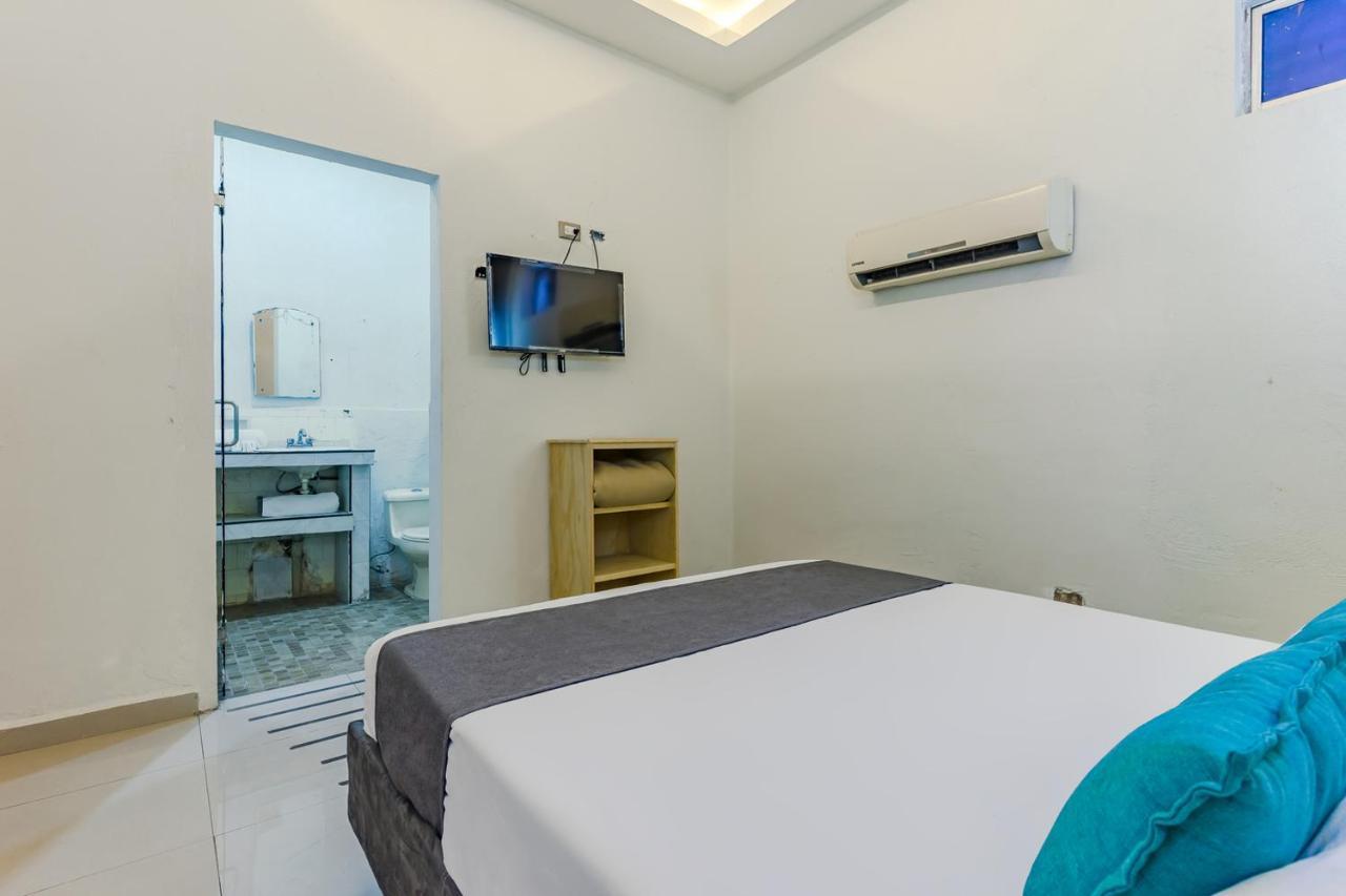 Hotel Ayenda Blue Cristal Monterrey