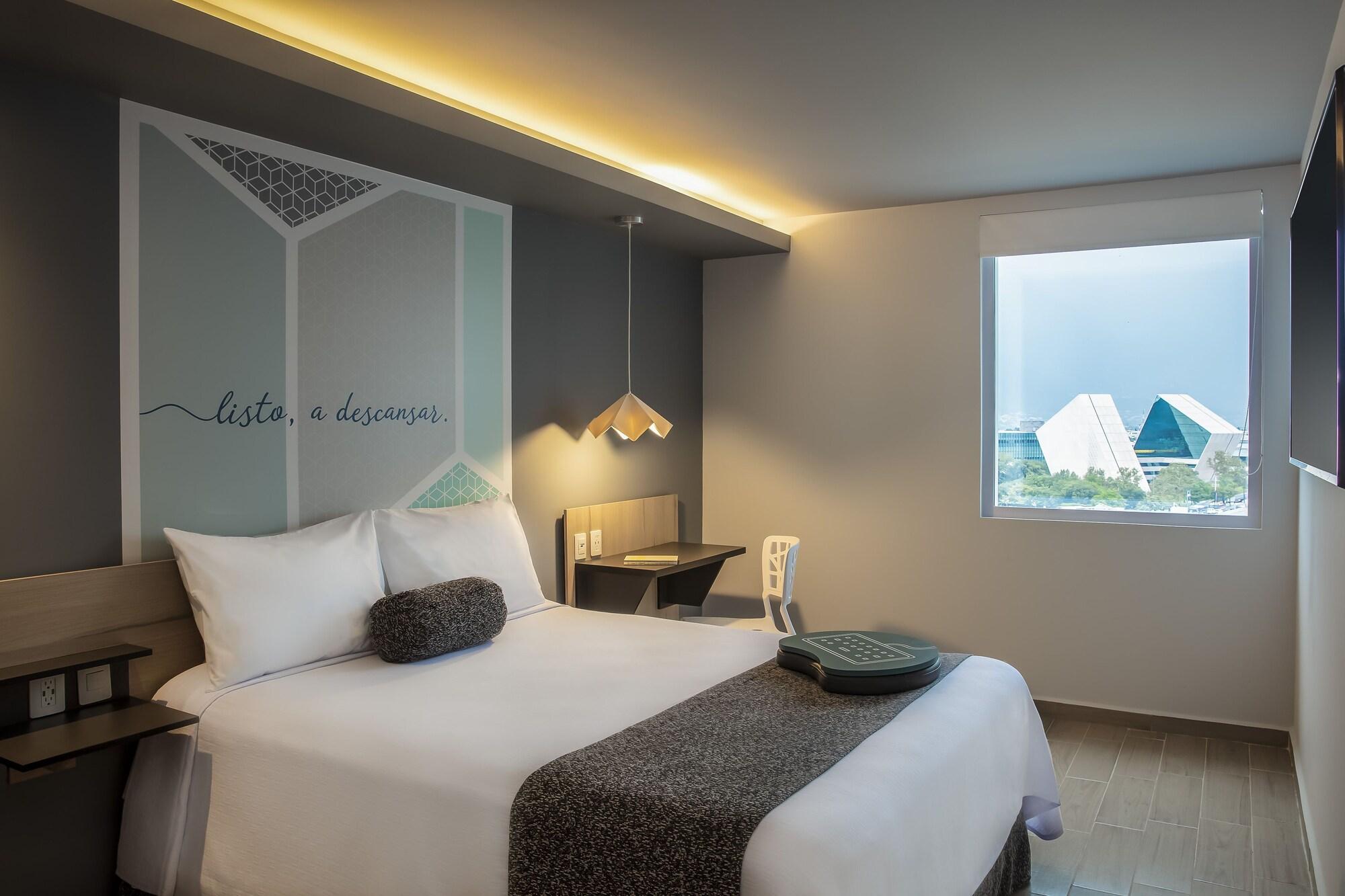 Hotel One Tecnologico 3*