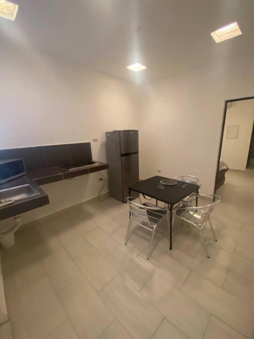 Departamento Cerca De Clinica 34 Y 21 Del Imss Apartamento