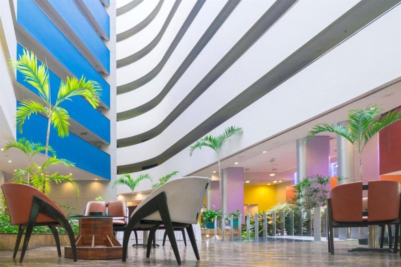 Express Fundidora Hotel 2*