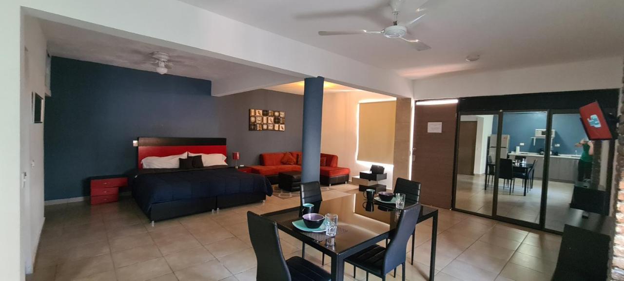 Apartamento La Roma Zona Tec - San Pedro Zona Valle Ote.