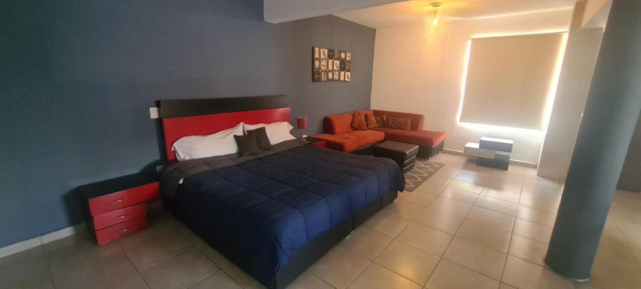 Apartamento La Roma Zona Tec - San Pedro Zona Valle Ote.