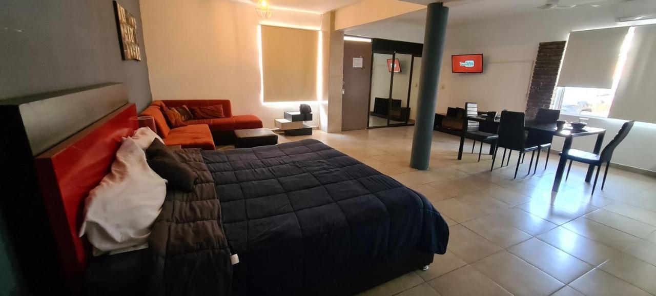 Apartamento La Roma Zona Tec - San Pedro Zona Valle Ote. *