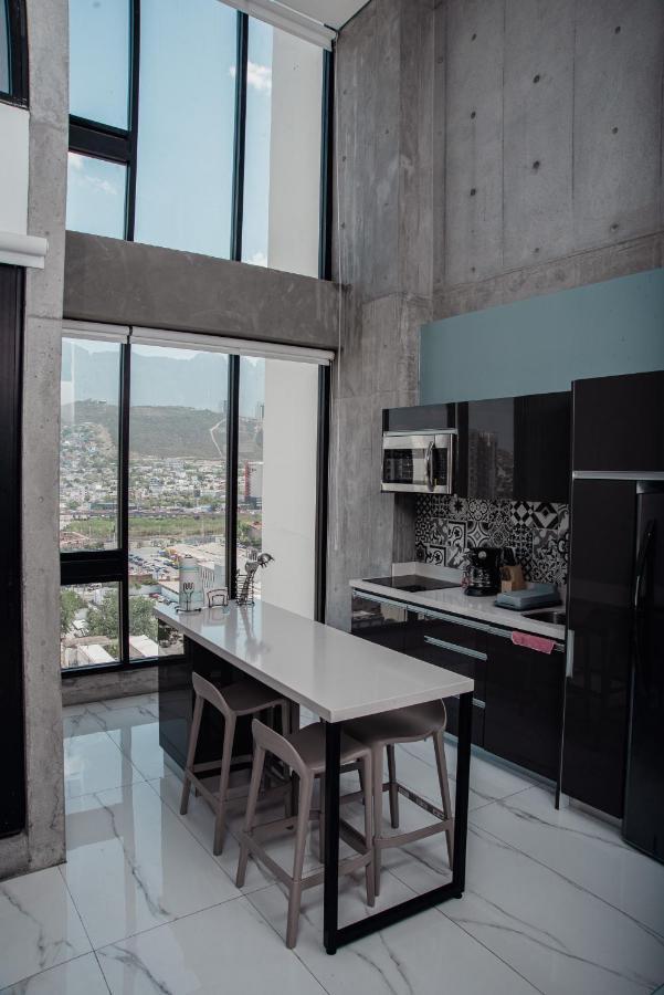 Luxury Loft Living At Landmark High Rise Monterrey