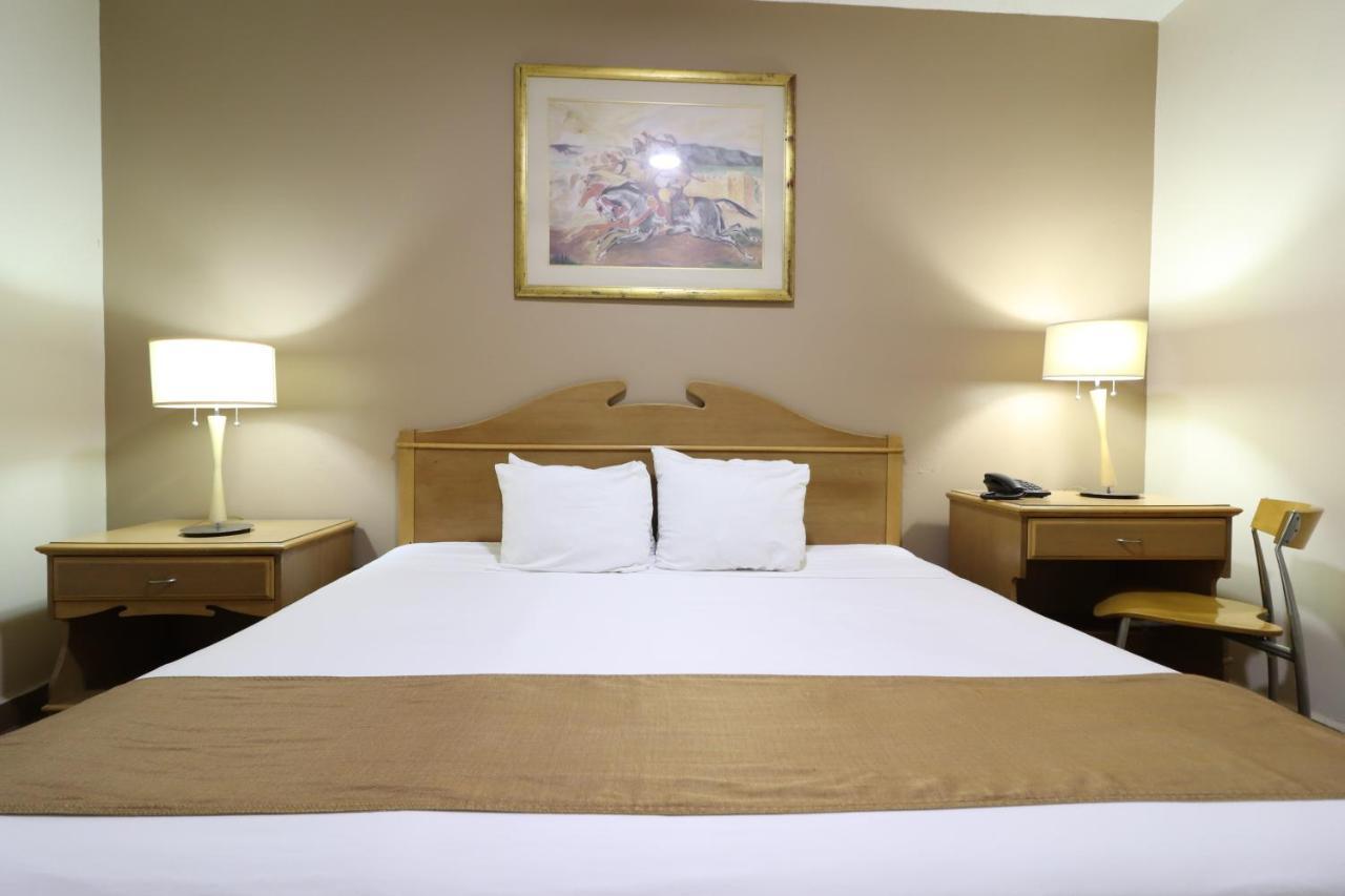 Hotel Madero Express