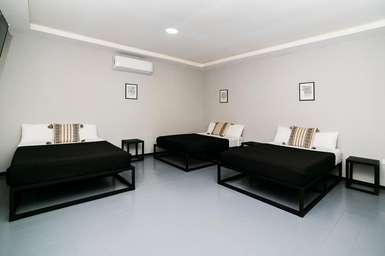 Hotel Adhoc Plaza Monterrey