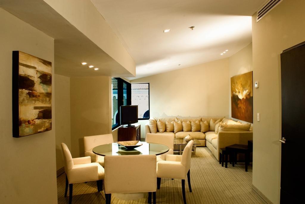 Antaris Cintermex Hotel 4*