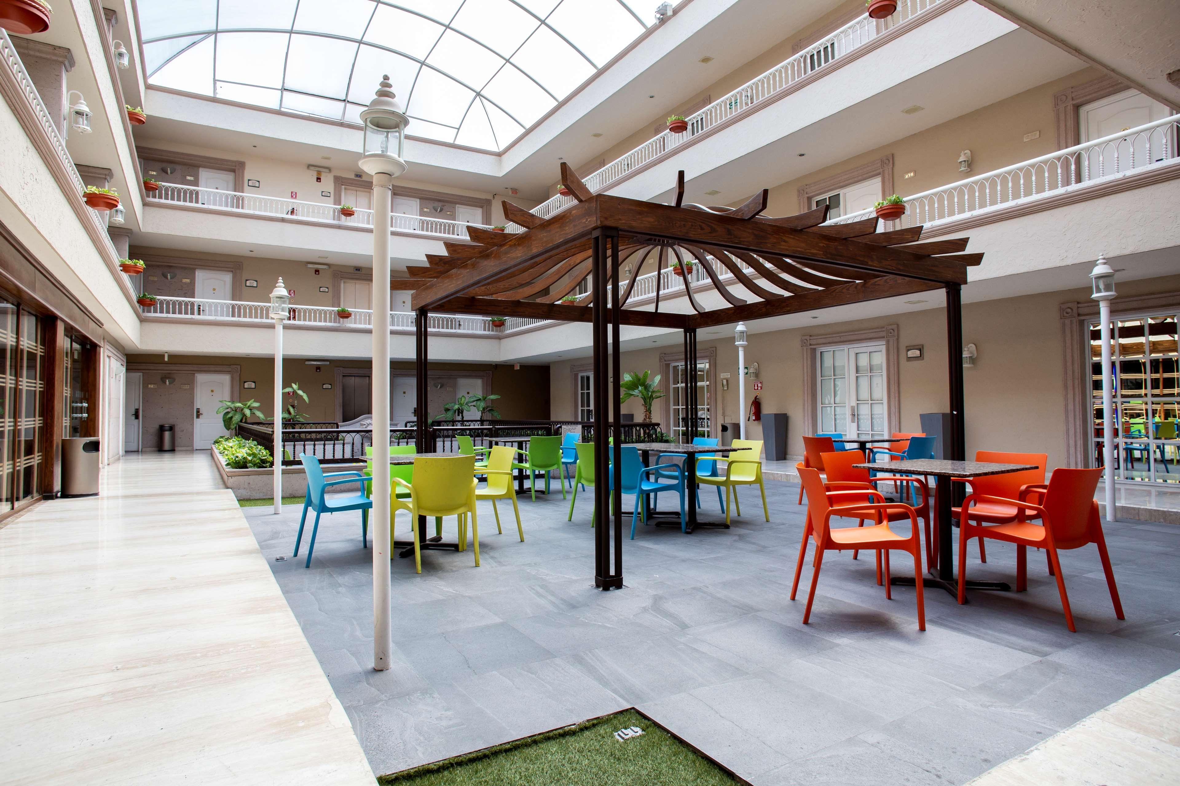 Hotel Western Colon Monterrey