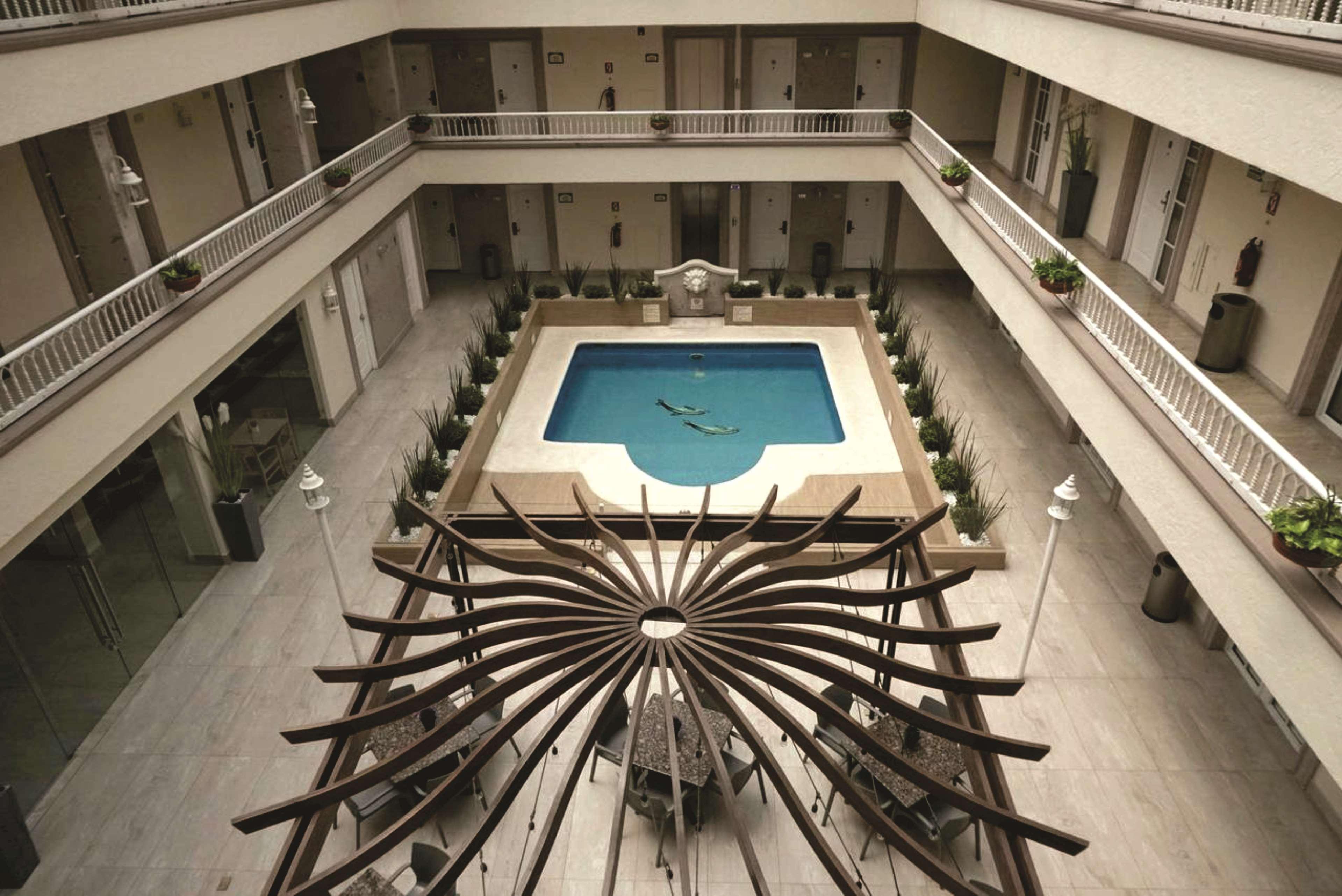 Western Colon Hotel
