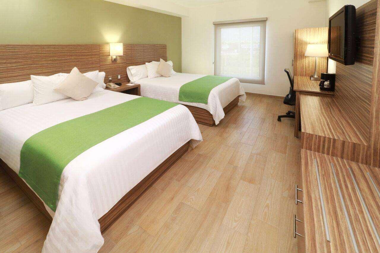 Hotel Wyndham Garden Valle Real