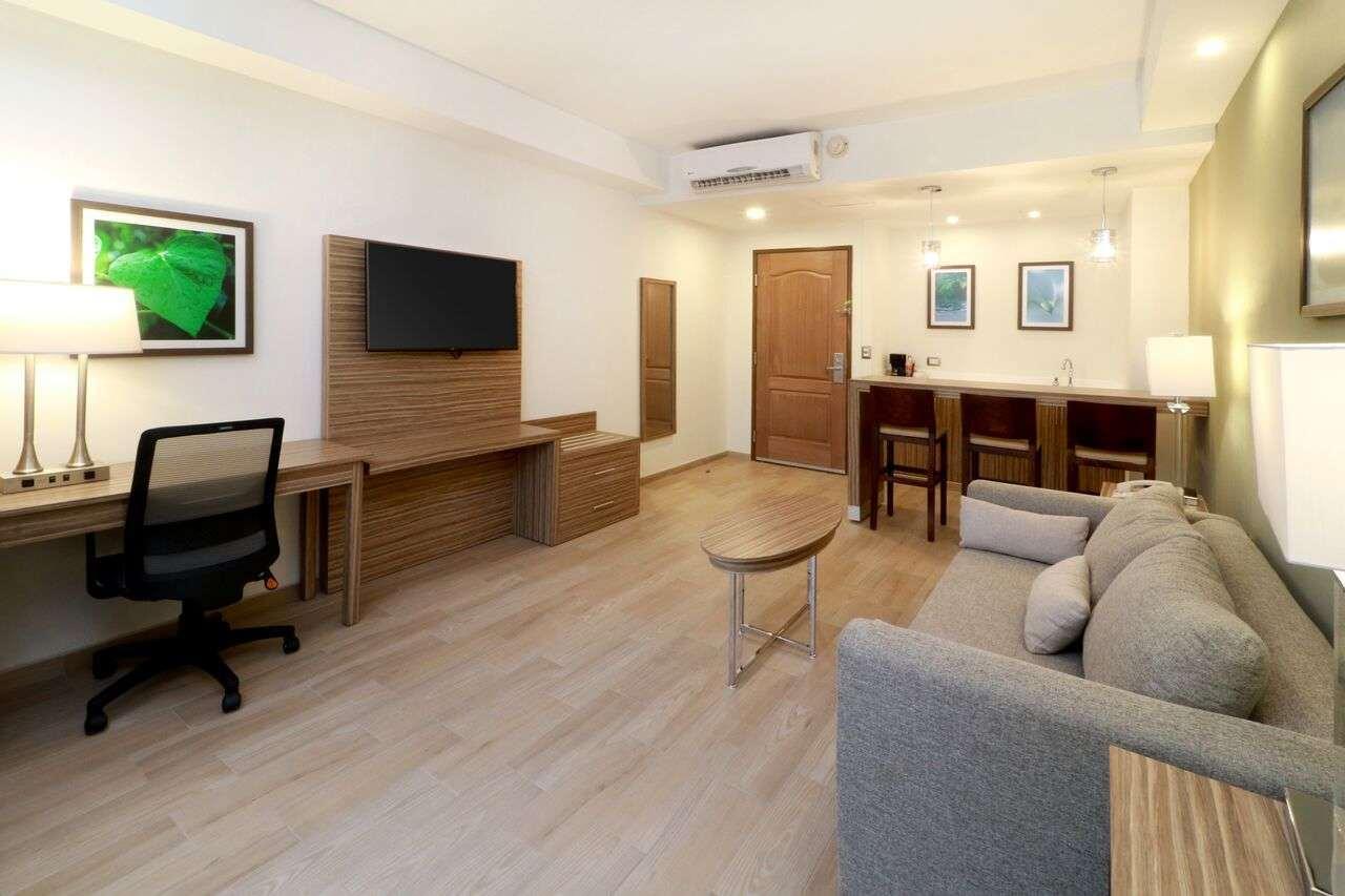 Wyndham Garden Valle Real 3*