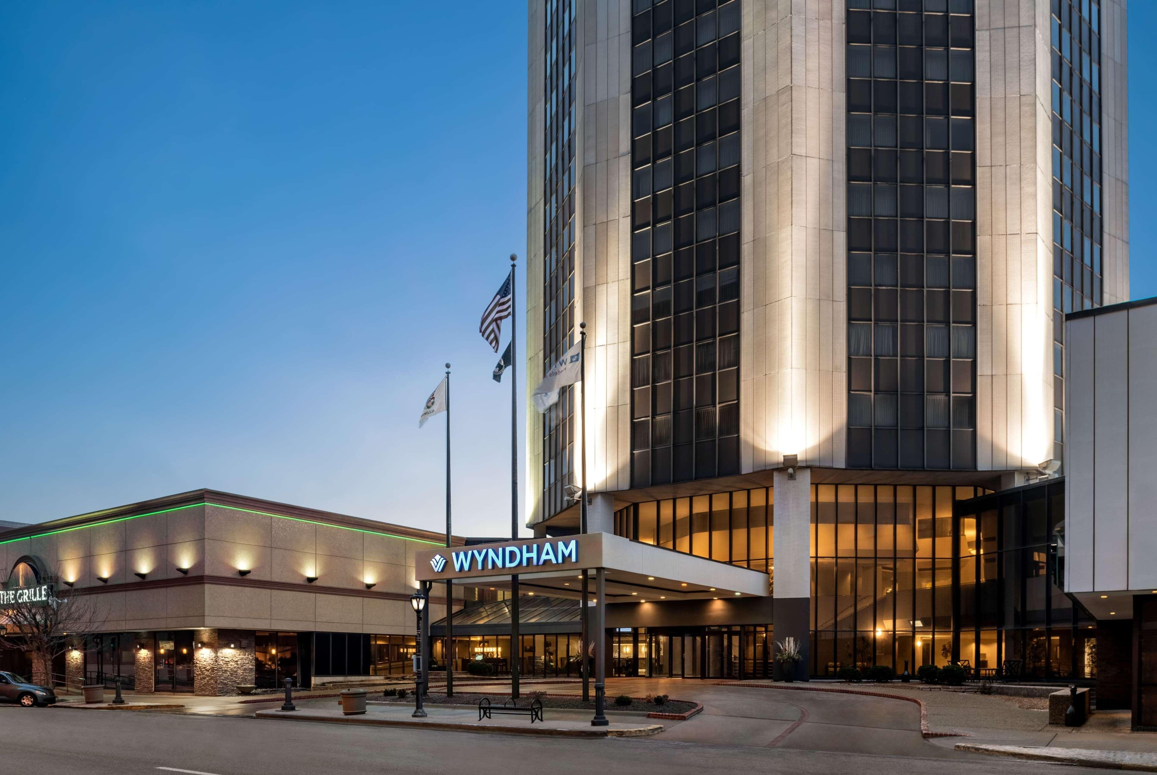 Wyndham Garden Valle Real Hotel