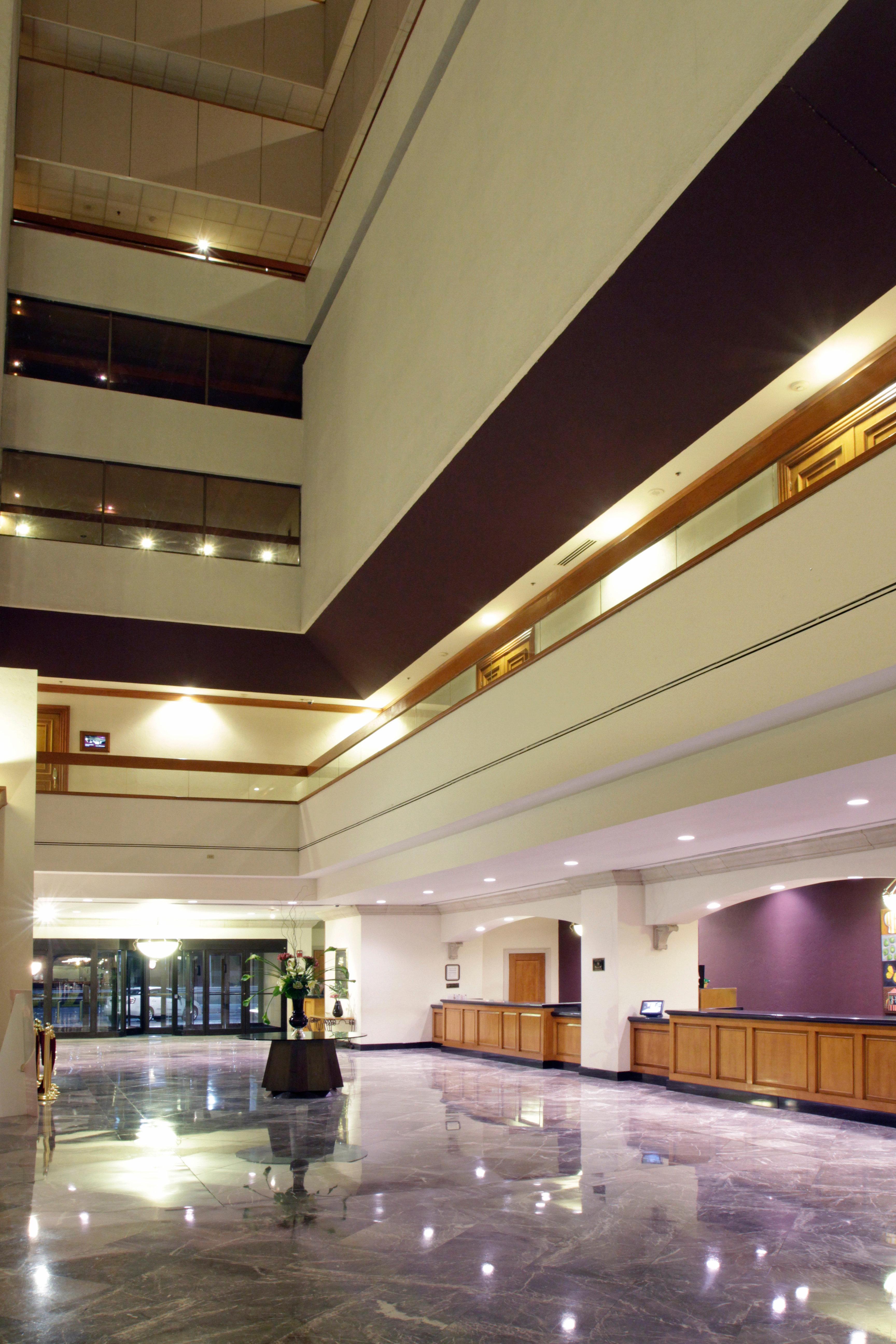 Crowne Plaza By Ihg