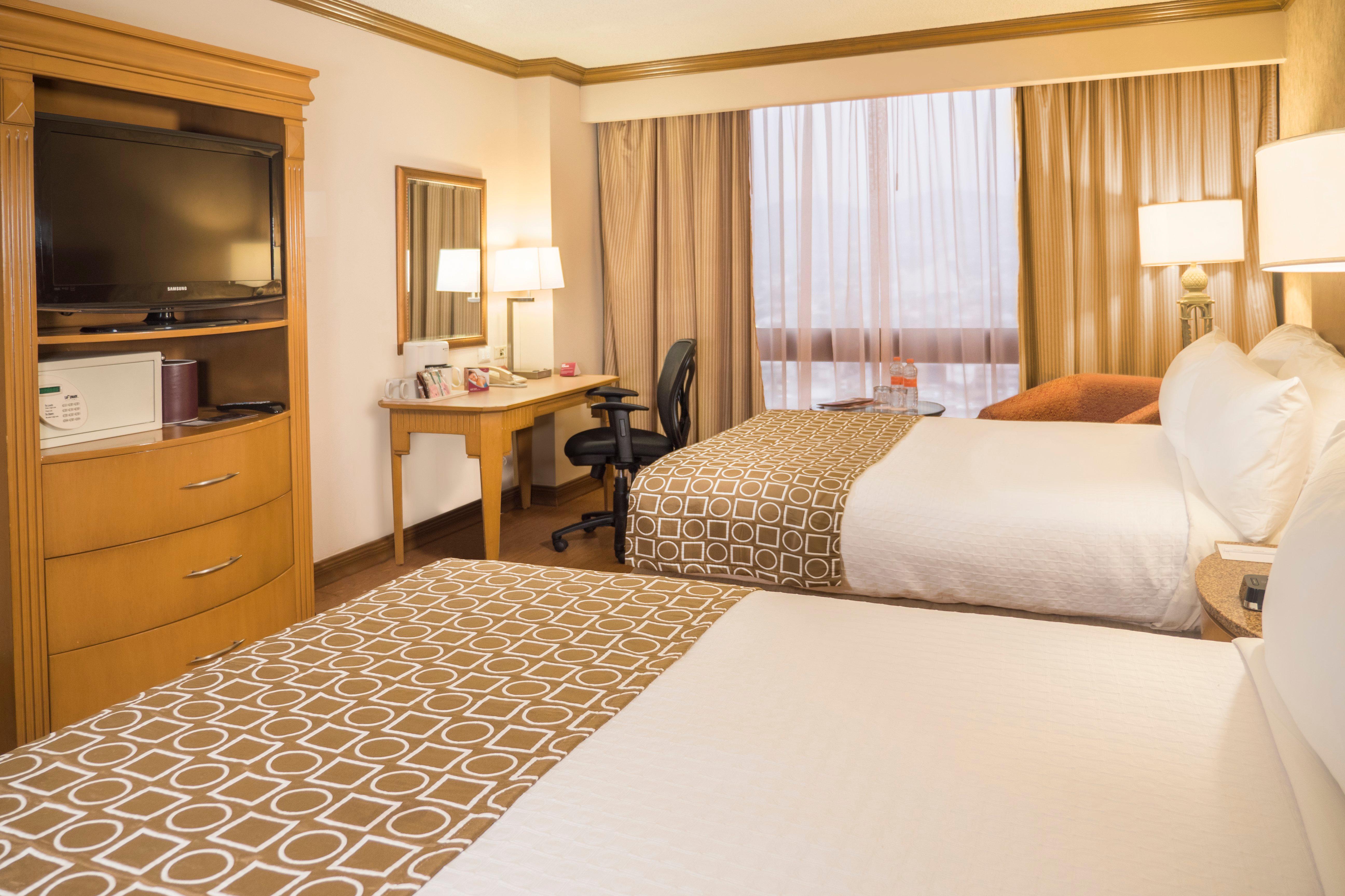 Crowne Plaza By Ihg