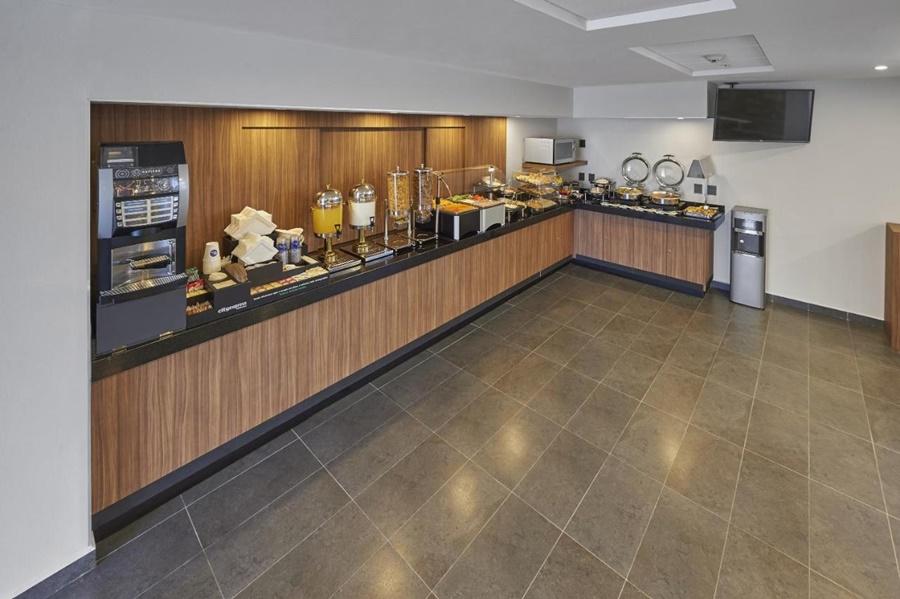 Hotel Express Universidad
