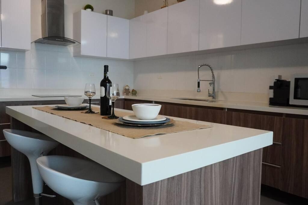 Noa's Hermoso Penthouse San Pedro Mty . *