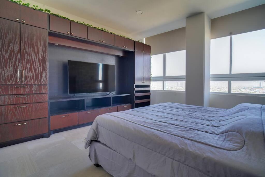 Luxury Modern New 2br Gym Pool 3mins Spgg Monterrey