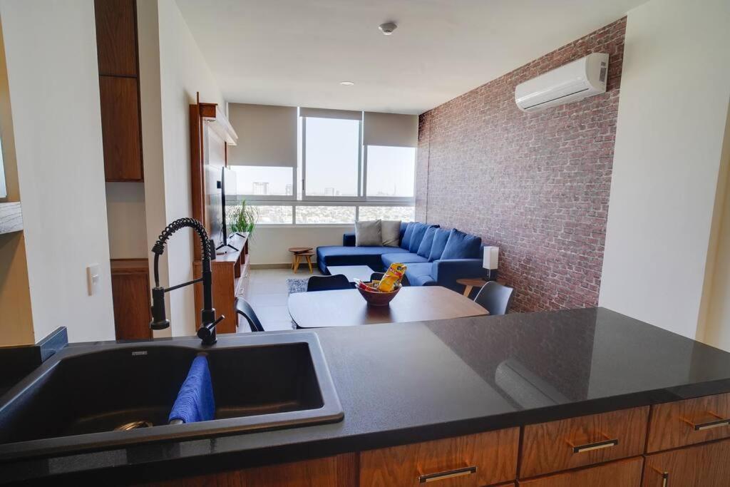 Luxury Modern New 2br Gym Pool 3mins Spgg Apartamento Monterrey