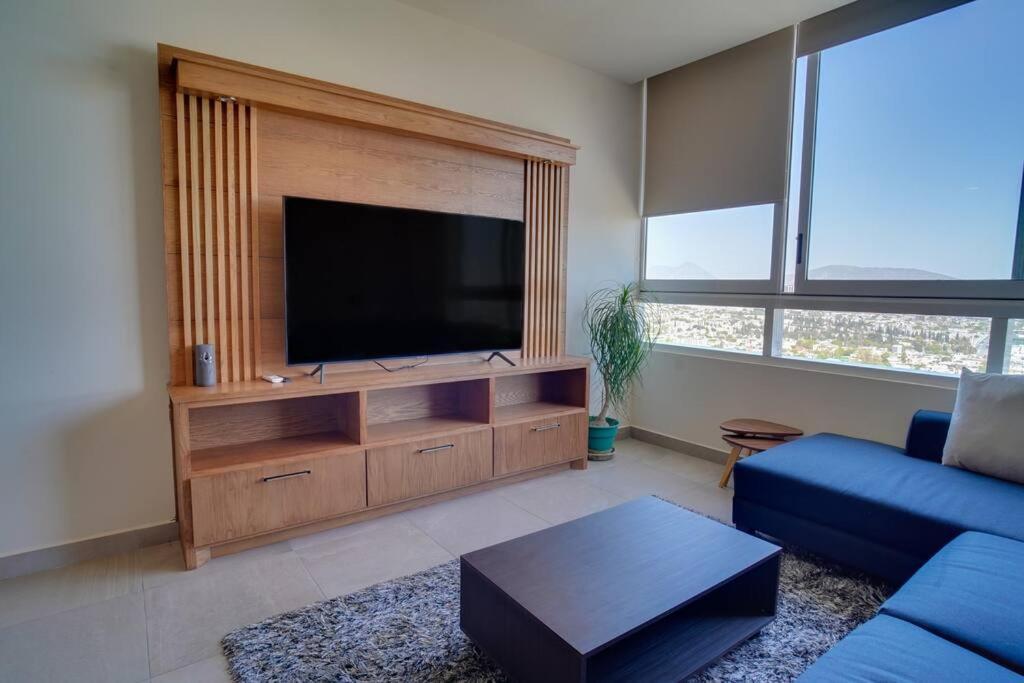Luxury Modern New 2br Gym Pool 3mins Spgg * Monterrey
