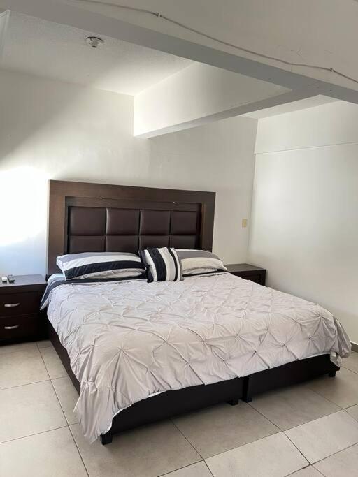 Apartamento Hermoso Dpto A Pasos Del Fashion Drive C/alberca *