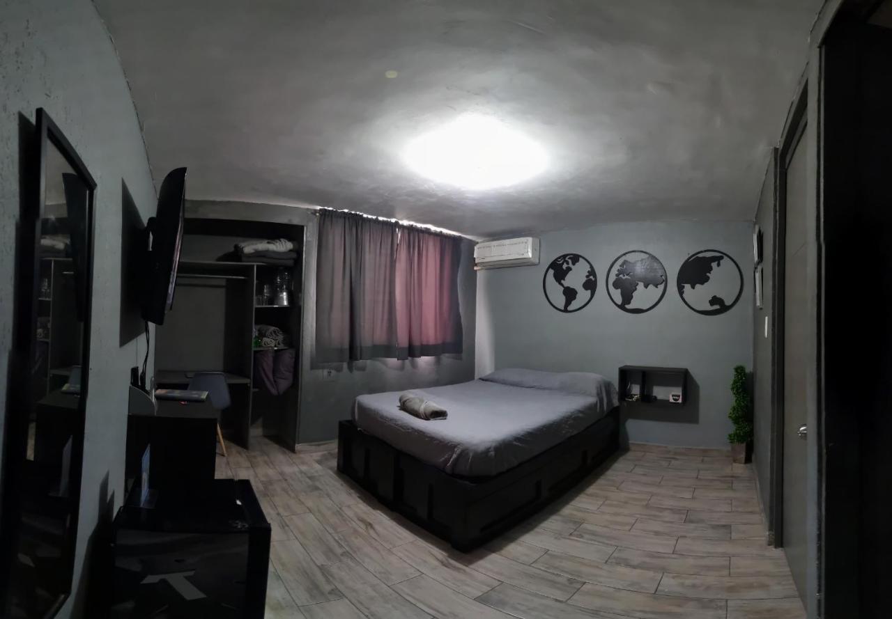 Habitación Privada C/clima Y Terraza * Monterrey