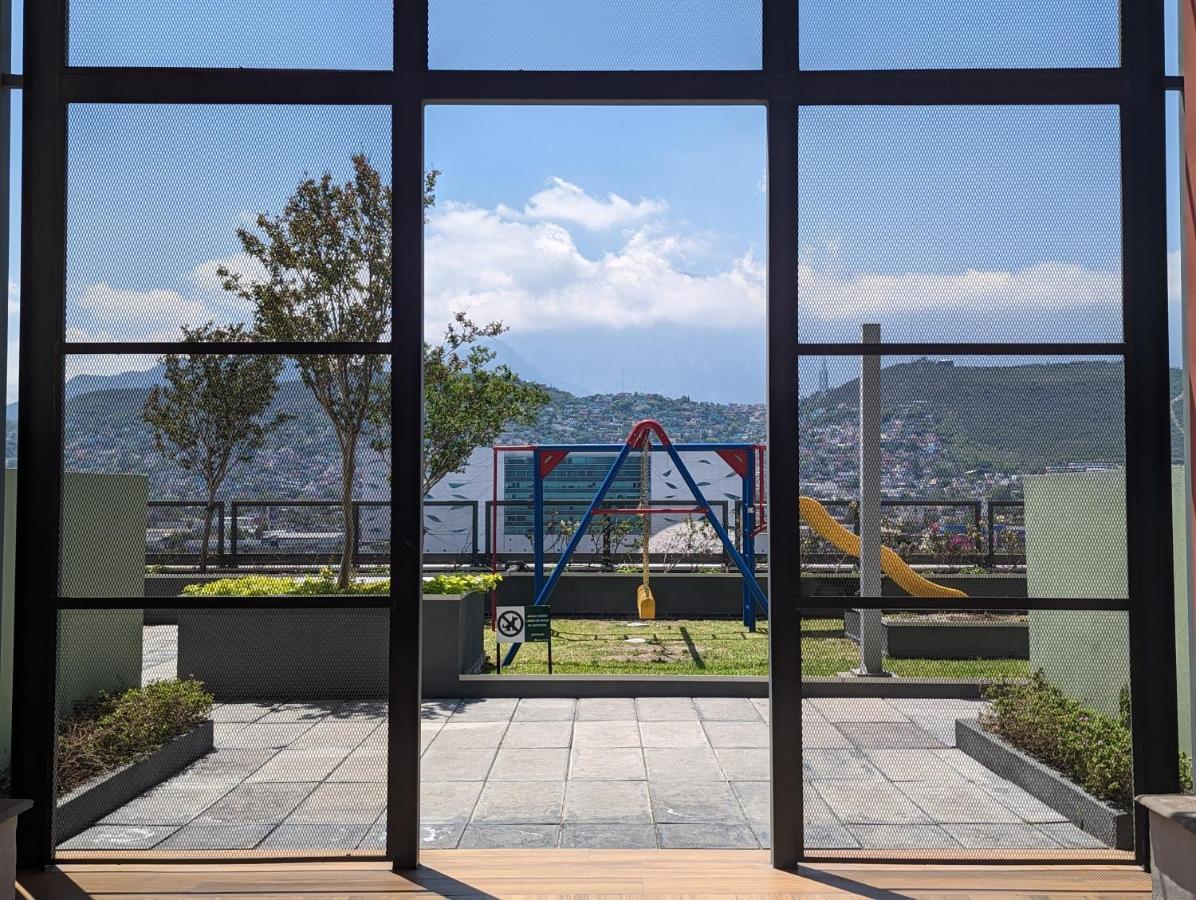 Luxury Loft Living At Landmark High Rise * Monterrey