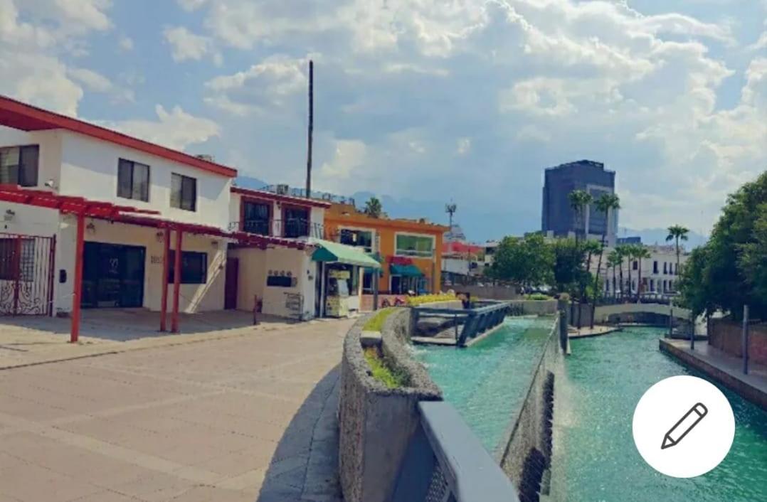 Hospedate En Paseo Santa Lucia - Loft Apartment Monterrey