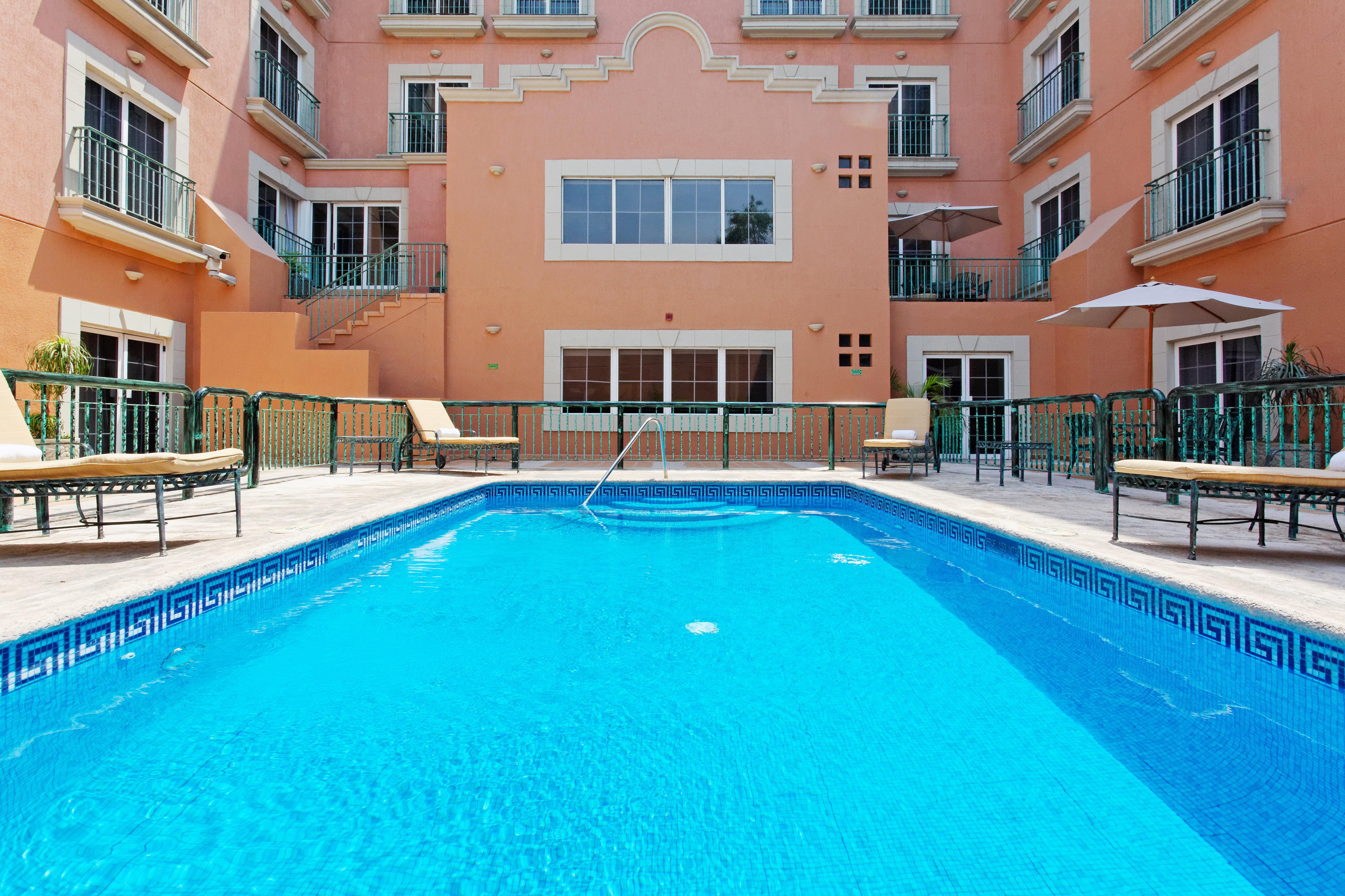 Hotel Express Galerias-san Jeronimo, An Ihg 4*