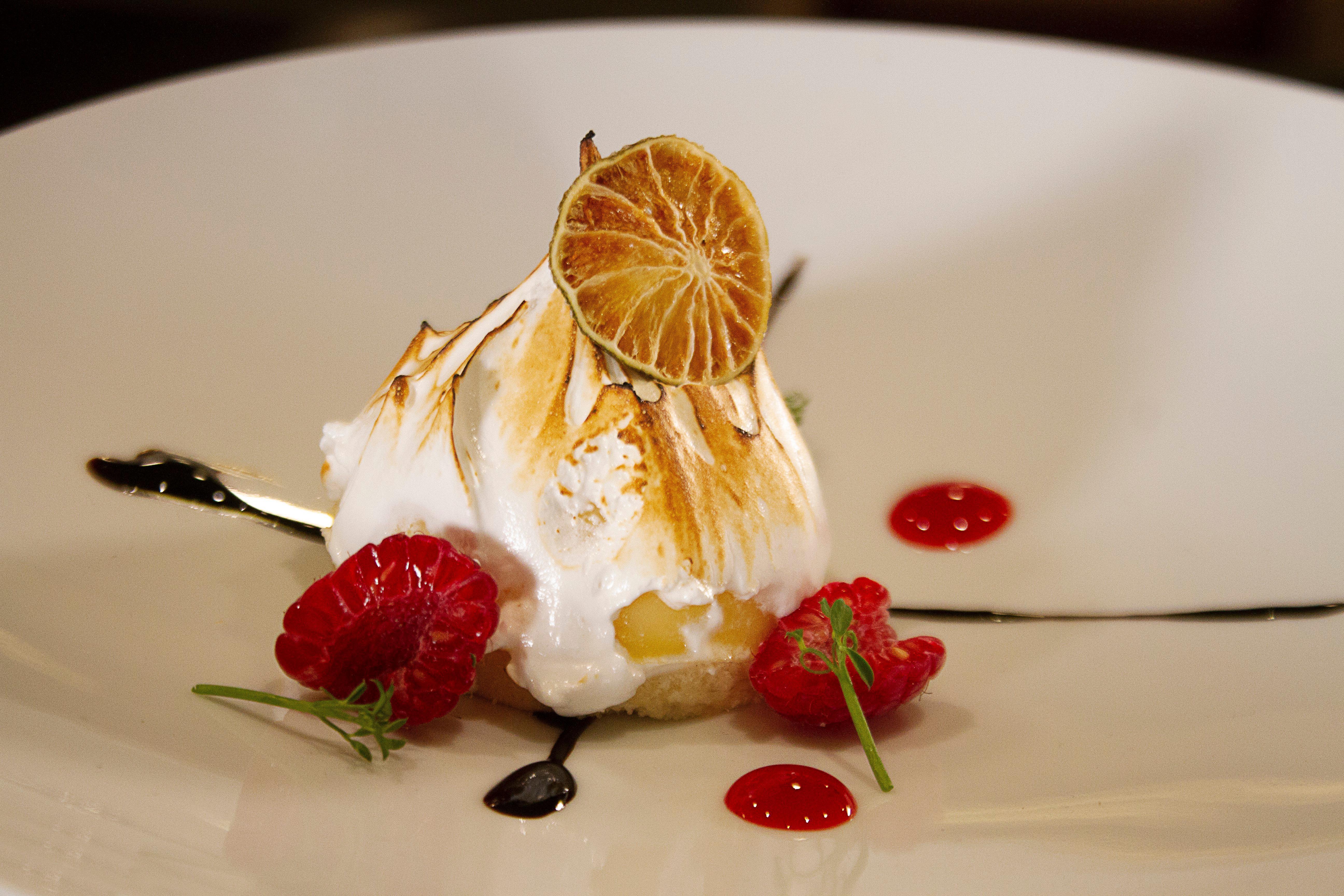 Crowne Plaza By Ihg 5*