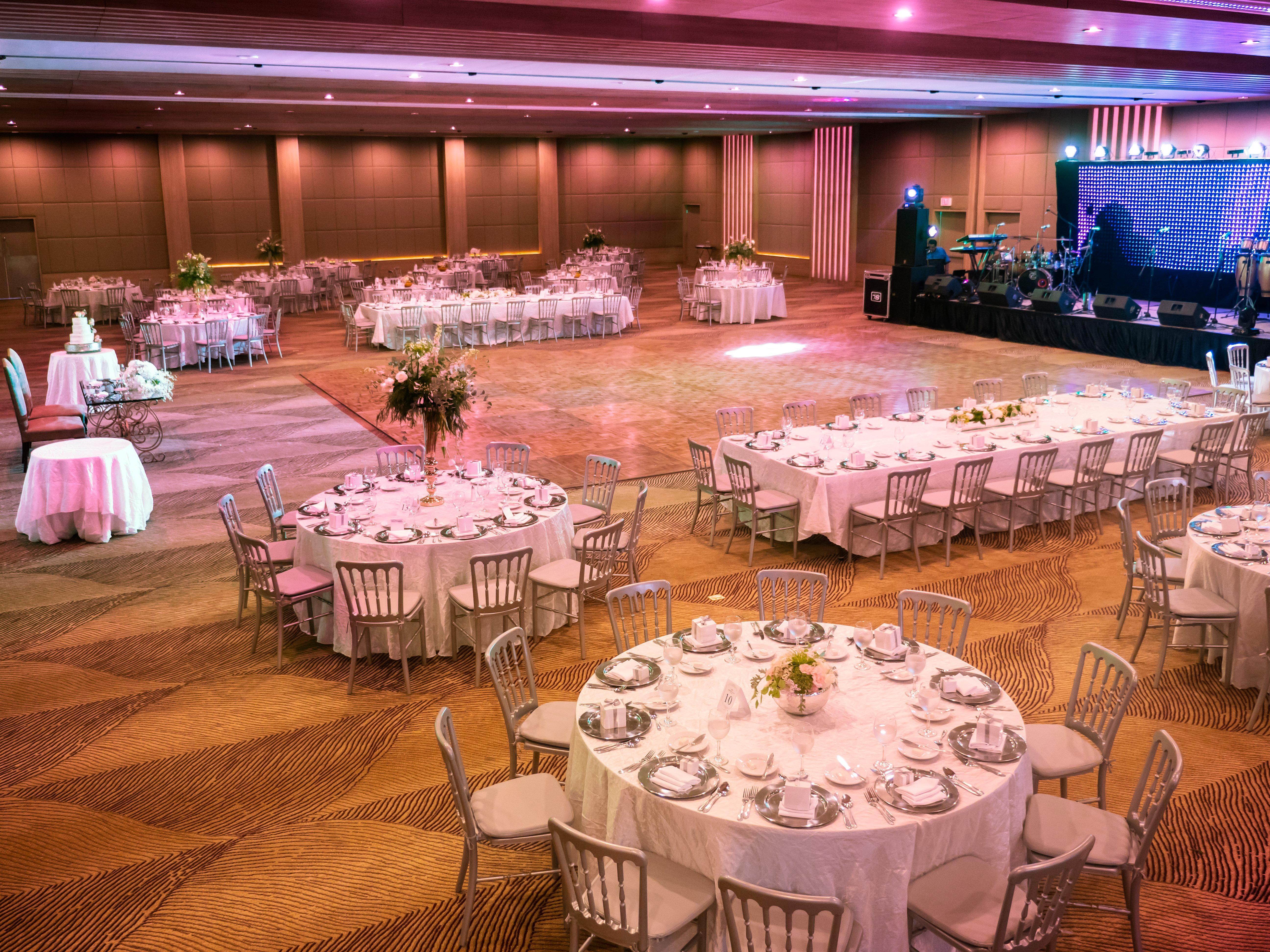 Crowne Plaza By Ihg Hotel