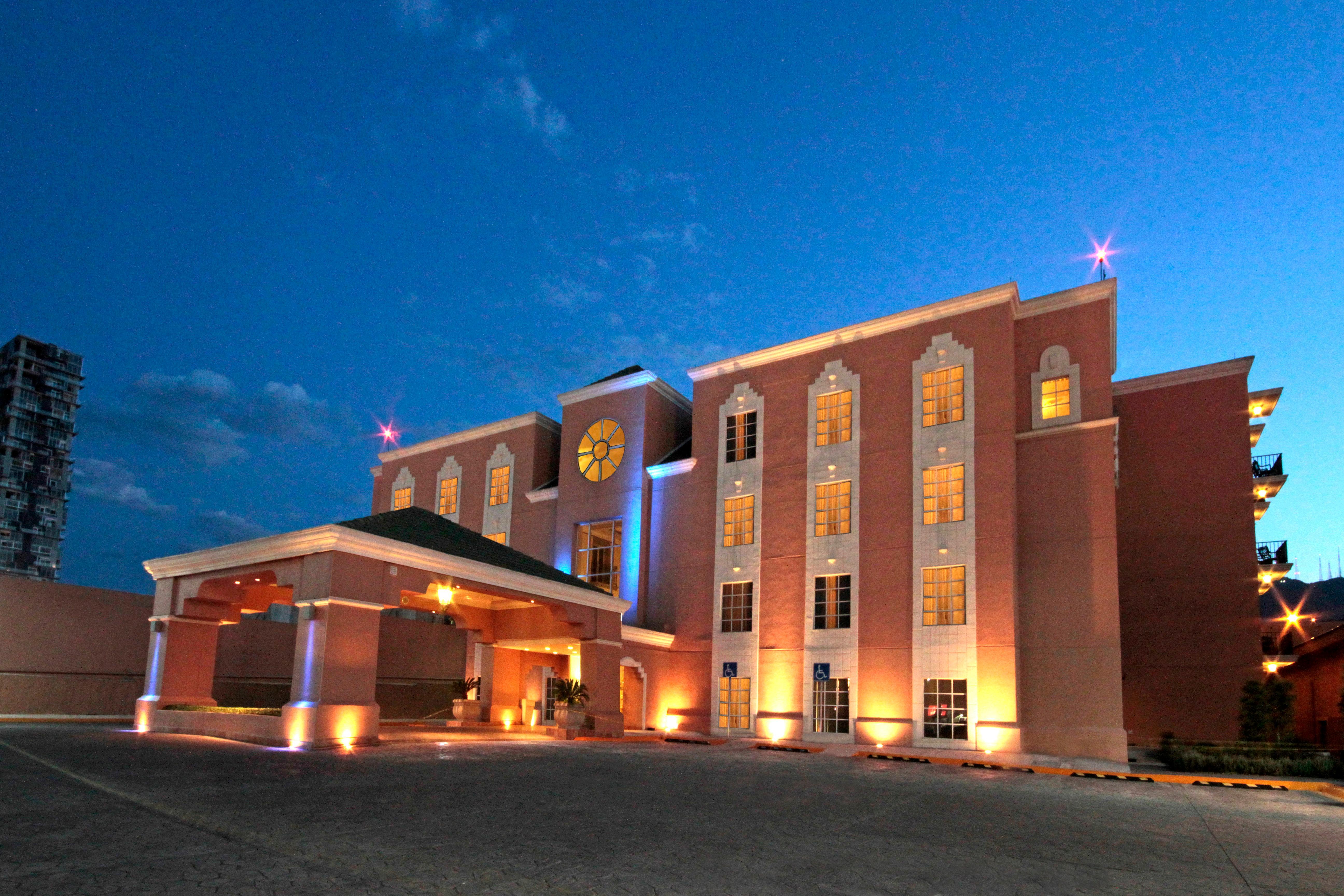 Hotel Express - - Tecnologico By Ihg Monterrey