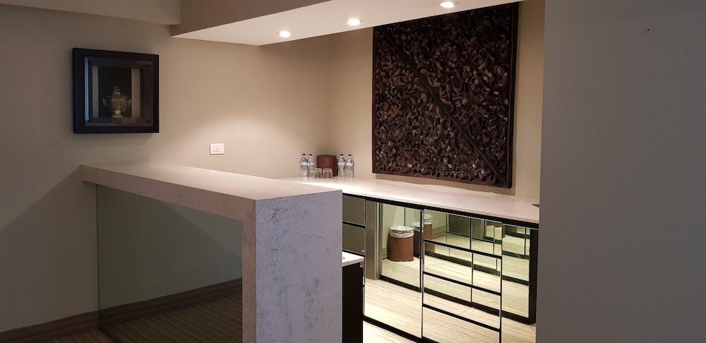 Hotel Antaris Cintermex