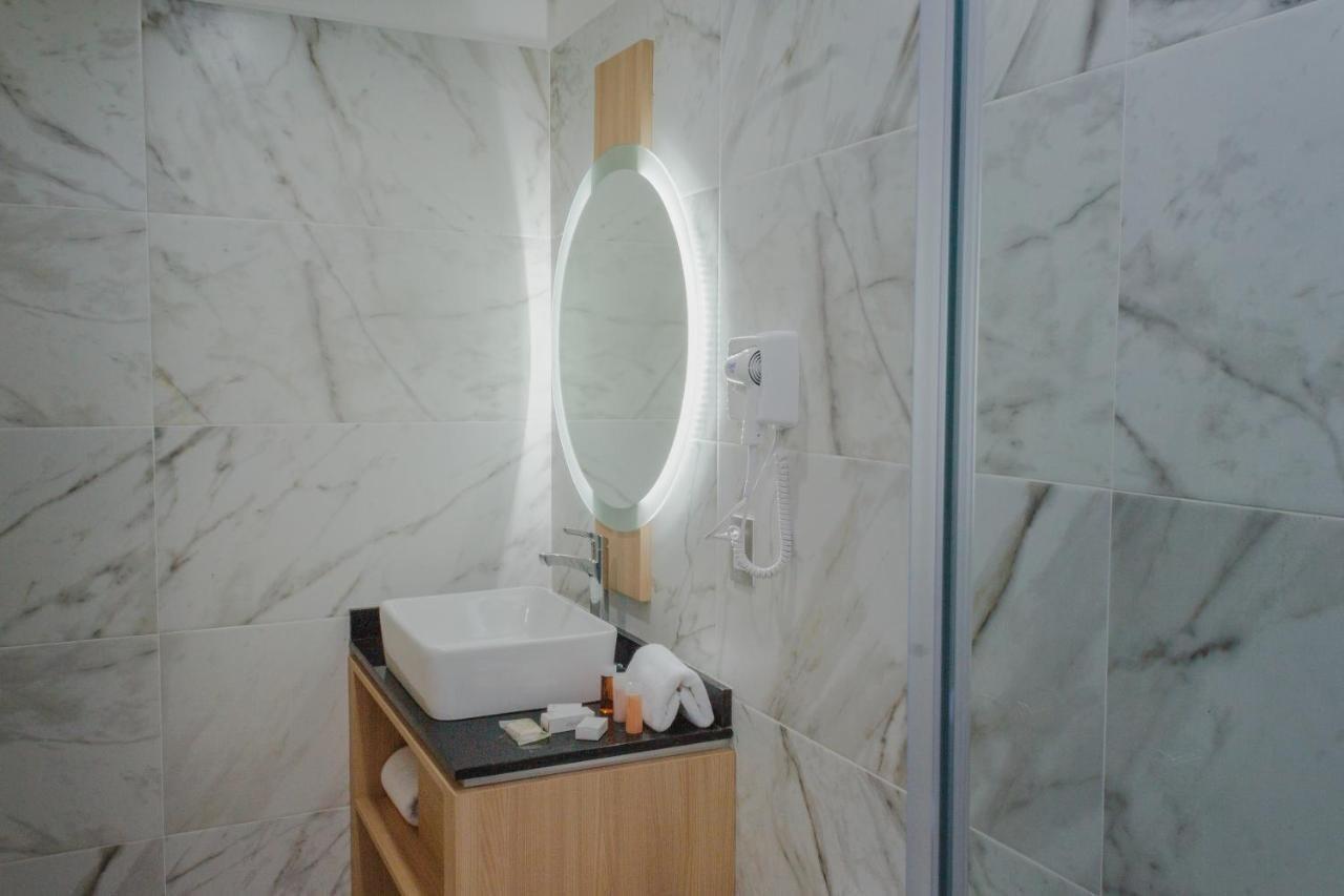 Hotel Kavia 4*