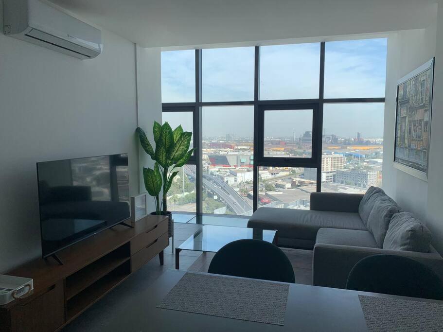 New Near Uanl And Sultanes Stadium Apartamento