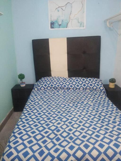 Recamara Comodisima Y Pequena Apartamento Monterrey