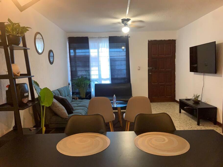 Apartamento Great Wi-fi/parking/smarttv/ac Monterrey