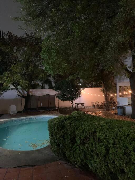 Beautiful Mountin Cabin/pool/firepit/wifi/parking *