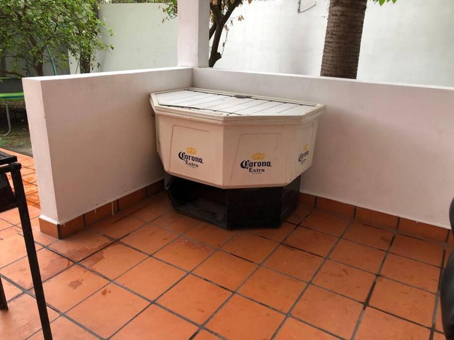 Beautiful Mountin Cabin/pool/firepit/wifi/parking Сasa de vacaciones Monterrey