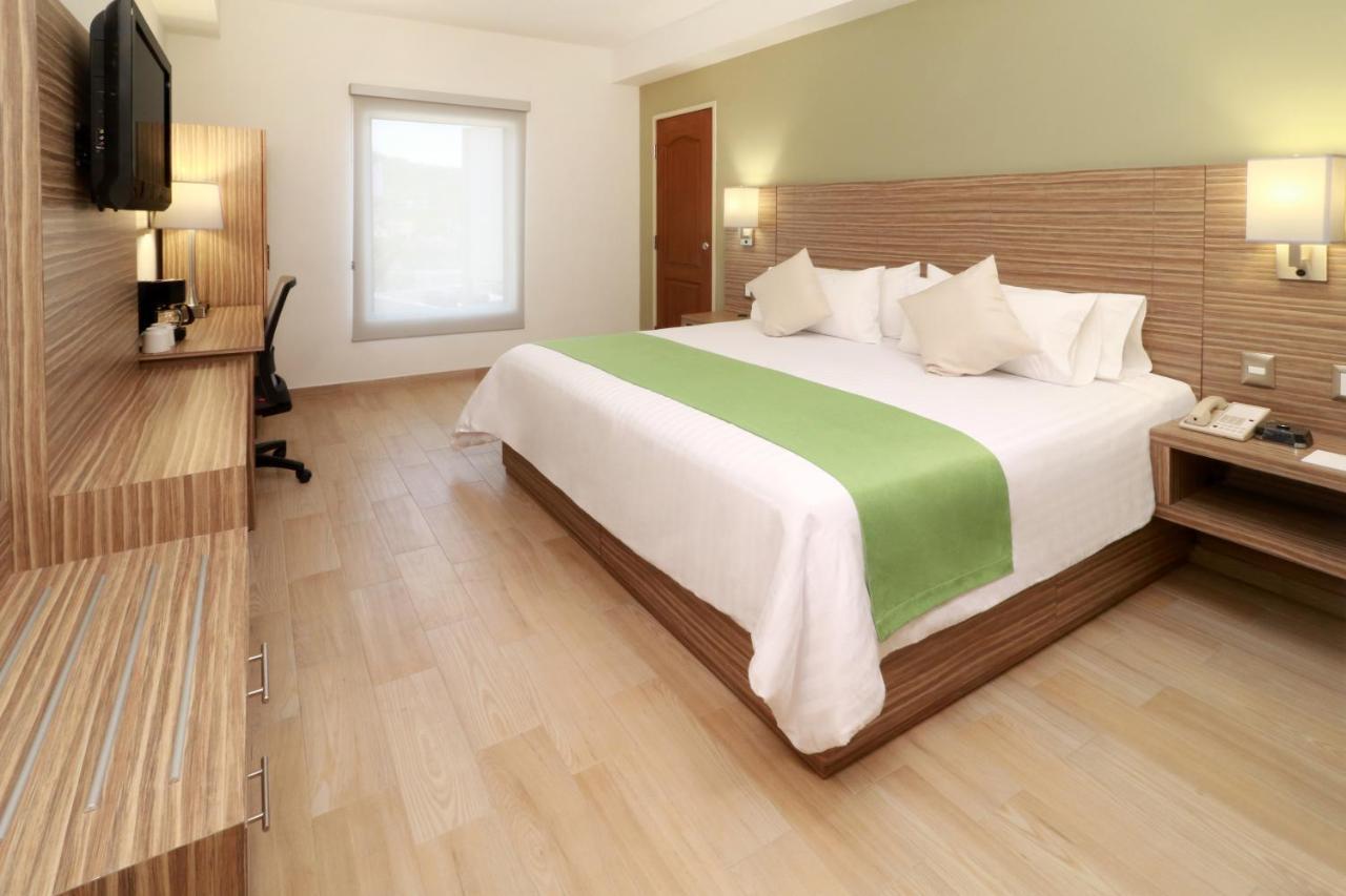 Hotel Wyndham Garden Valle Real Monterrey