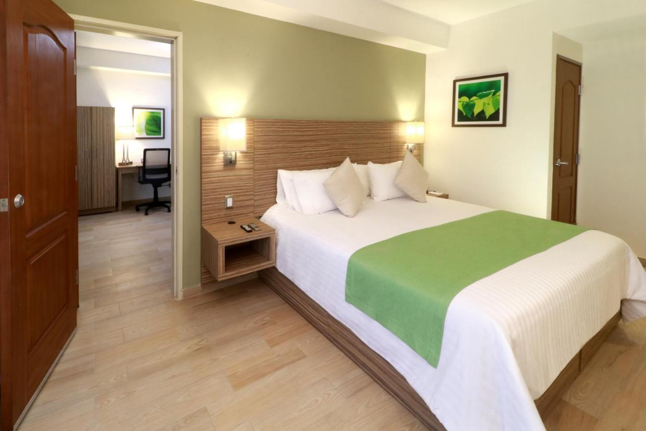 Wyndham Garden Valle Real 3* Monterrey
