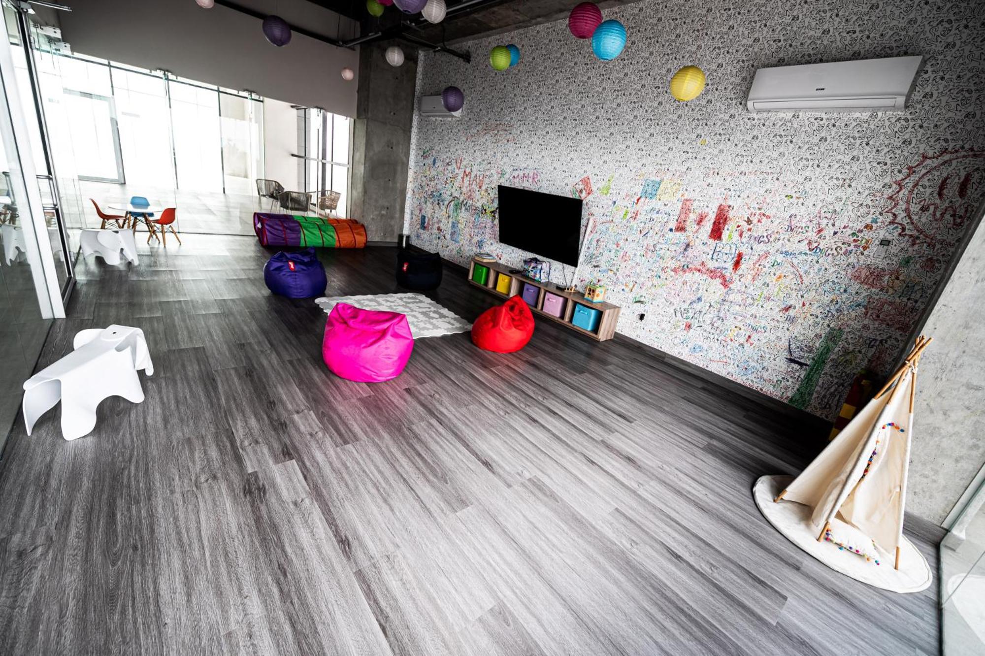 Depa Frente A Fundidora, Cintermex, Arena Mty Apartamento