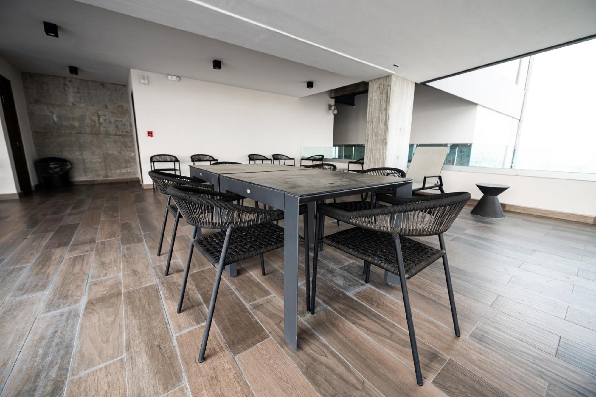 Apartamento Depa Frente A Fundidora, Cintermex, Arena Mty *