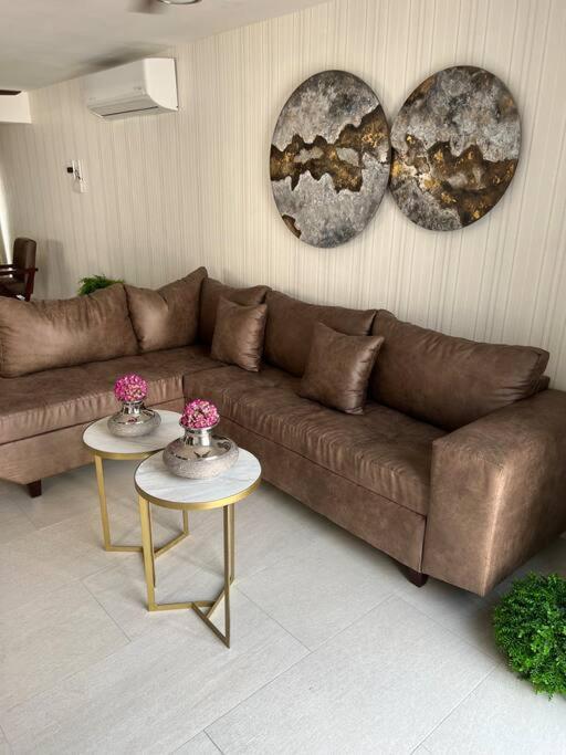 Casa Completa Con Patio, Asador Y Estacionamiento Monterrey