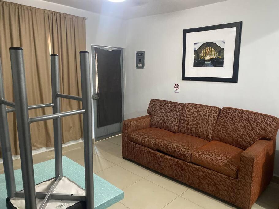 Loft Hermoso Con Estacionamiento Gratuito Monterrey