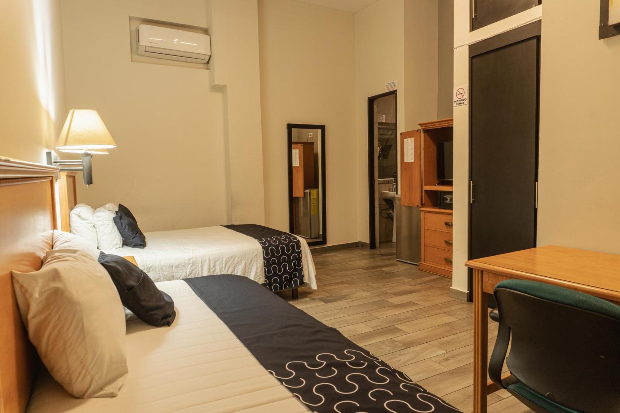 Boutique De Firma 3*