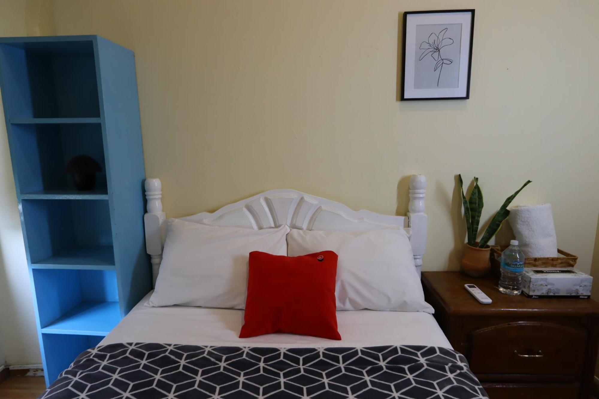 Barrio Antiguo Hotel *