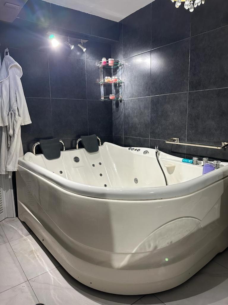Residencia En Apodaca Nuevo Leon