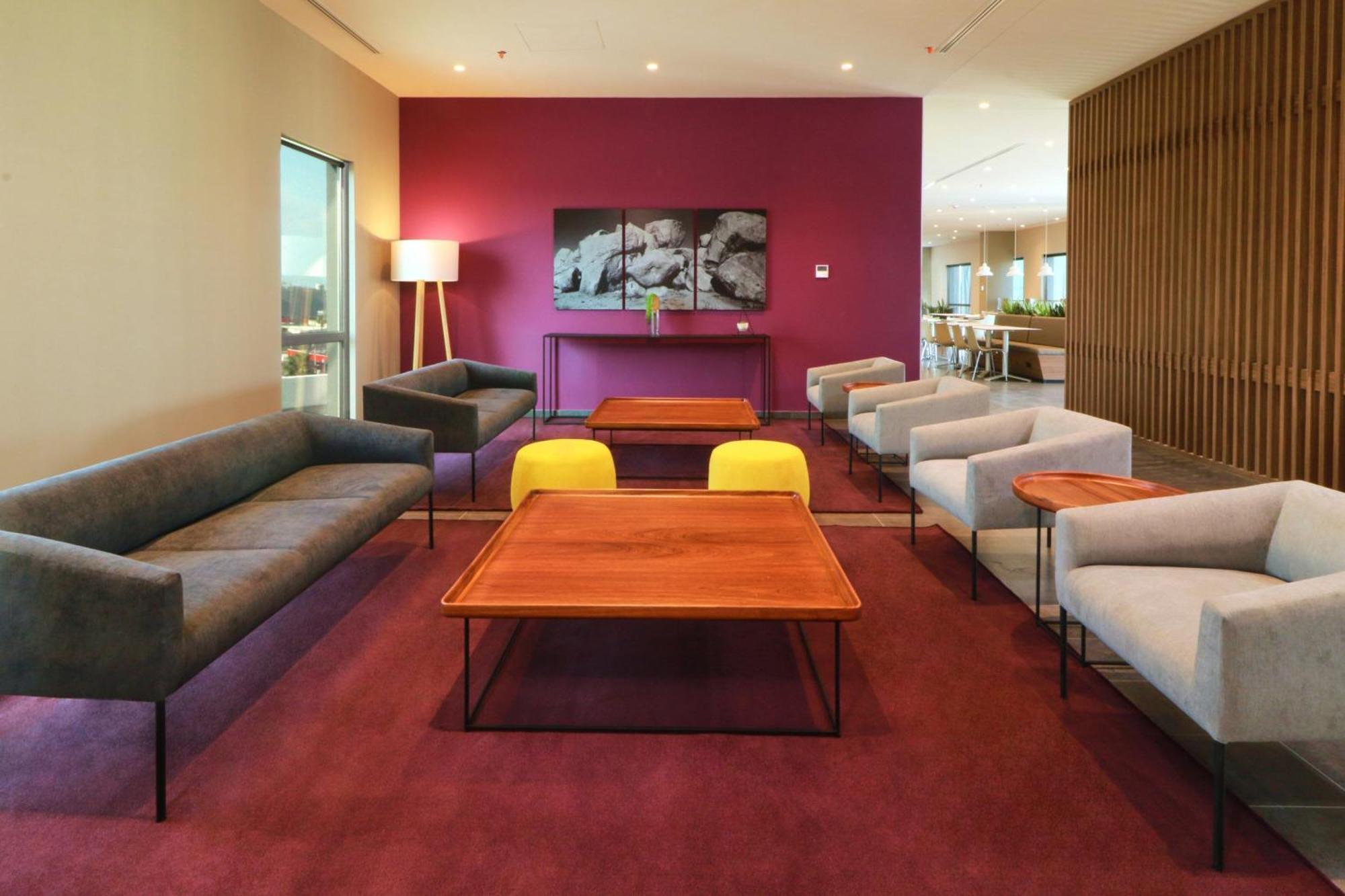 Hotel Express By Marriott Universidad
