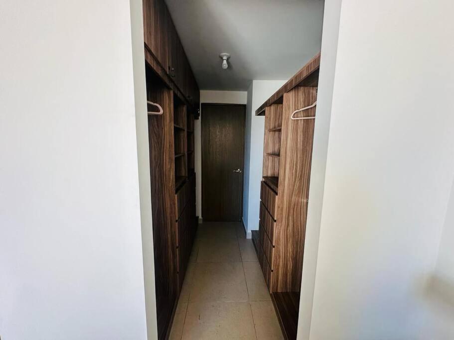 Apartamento Modern Steps From Santa Lucia 2bds/6 Pax